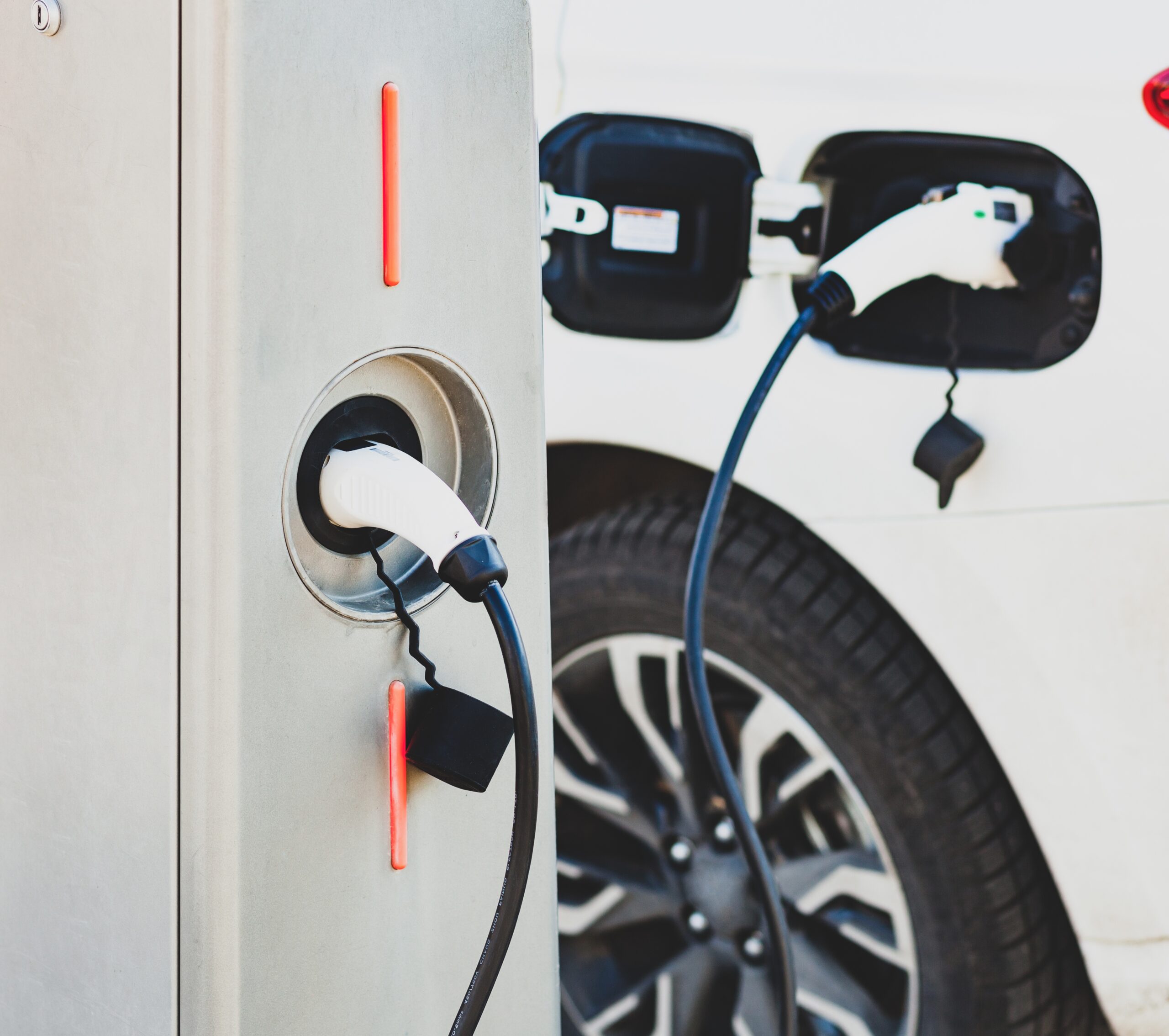 Fermetures de bornes et casiers - PERJES - Borne de recharge voiture électrique